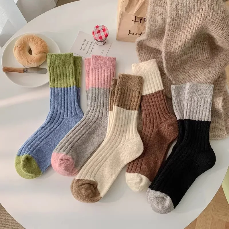Women's Socks Autumn Winter Thick Soft Waxy Warm Comfortable Tube Female Macaron Collocation Sweet Floor Thick Line Pile Socks
Women's Socks Autumn Winter Thick Soft Waxy Warm Comfortable Tube Female Macaron Collocation Sweet Floor Thick Line Pile Socks