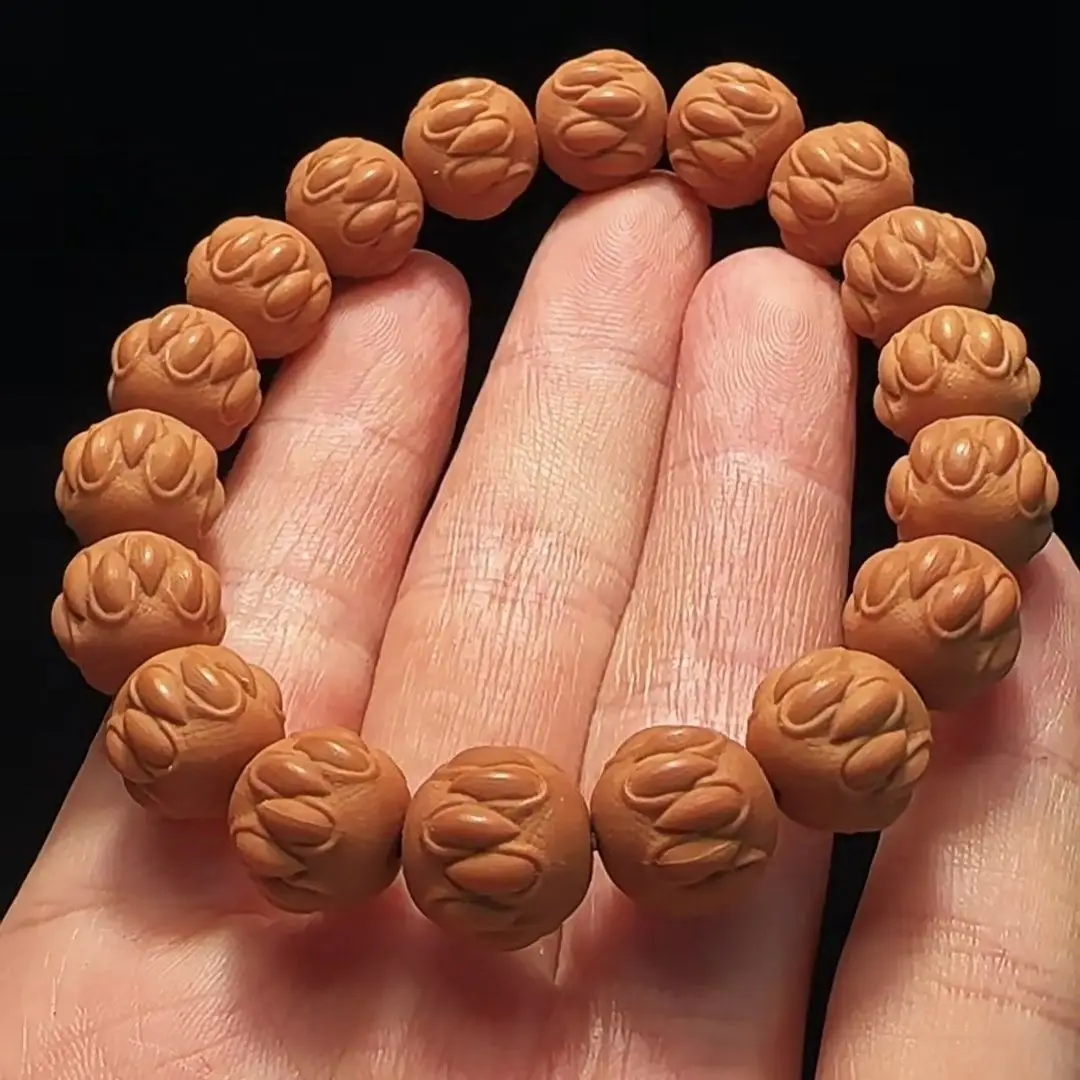 Monkey Head Walnut Carving and Swallowing Wen Play Bracelet Gift Handmade Nuclear Carved Lucky Wealth Head Carved Hand String
Monkey Head Walnut Carving and Swallowing Wen Play Bracelet Gift Handmade Nuclear Carved Lucky Wealth Head Carved Hand String
