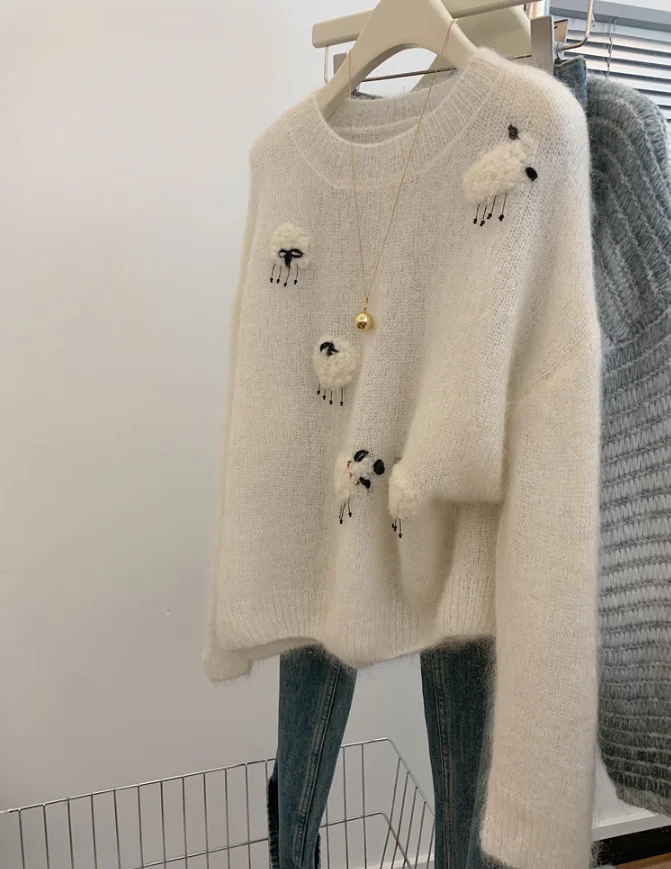 White Casual Sweater For Women 2025 New Long Sleeved O-Neck Warm Knit Pullovers Autumn Winter Korean Cute Animals Tops w16
White Casual Sweater For Women 2025 New Long Sleeved O-Neck Warm Knit Pullovers Autumn Winter Korean Cute Animals Tops w16