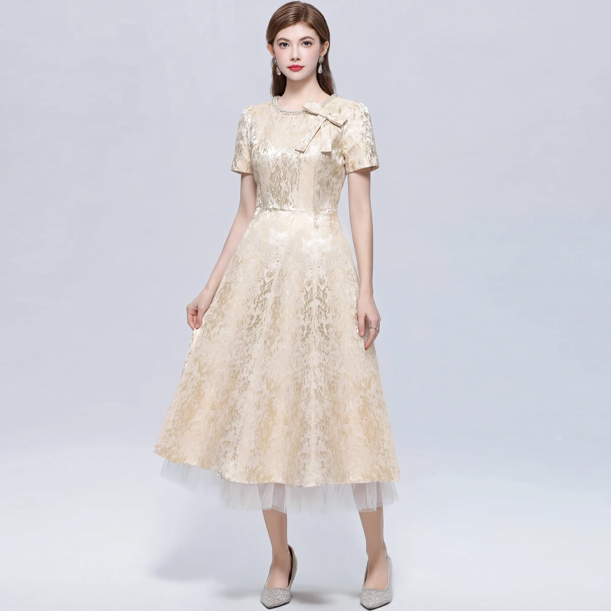 Summer Women's Elegant Prom Evening Dress Crystal Beading Bow O-Neck Short Sleeve Jacquard Mesh Trims Midi Long Robe Fashion
Summer Women's Elegant Prom Evening Dress Crystal Beading Bow O-Neck Short Sleeve Jacquard Mesh Trims Midi Long Robe Fashion