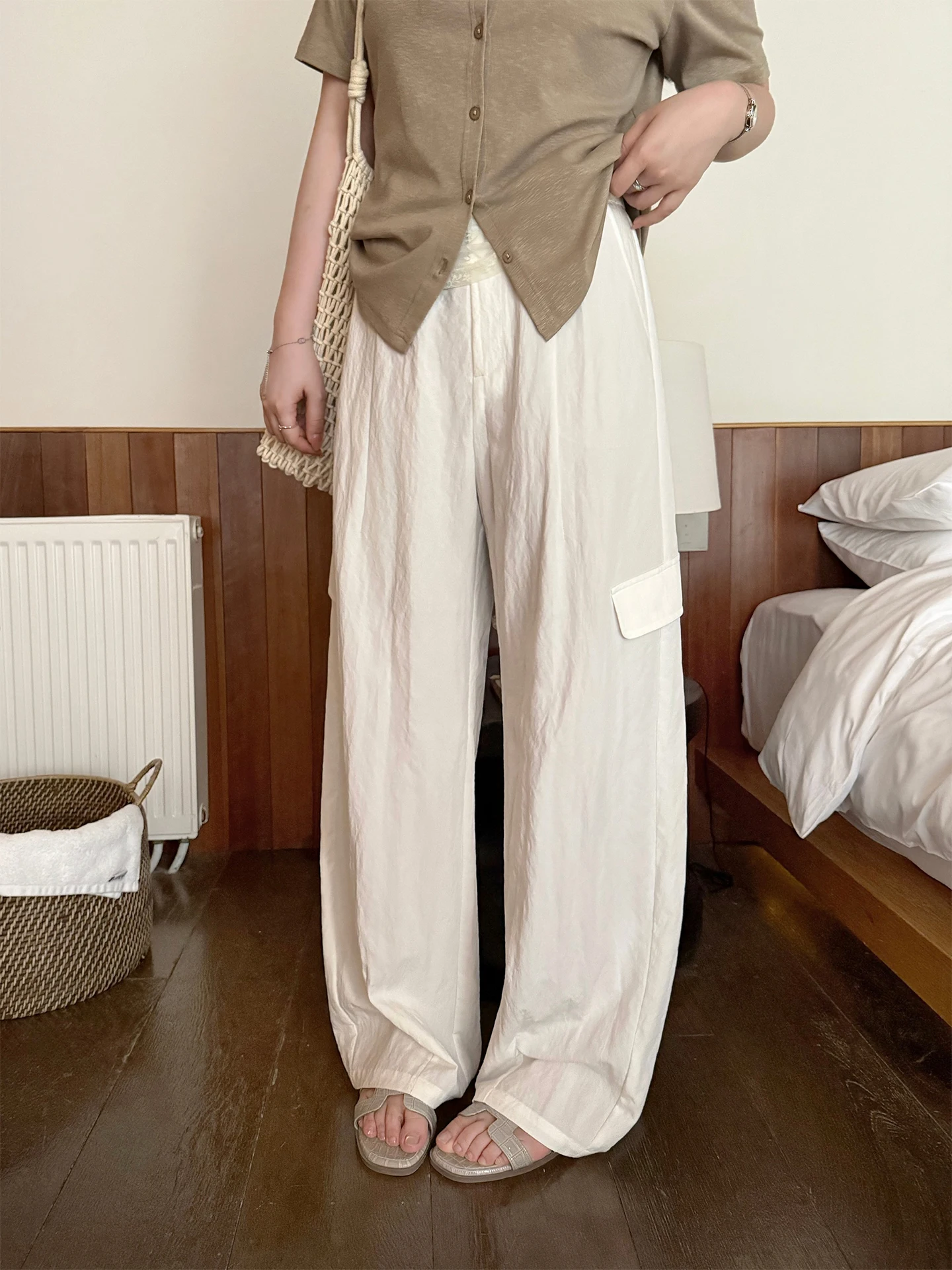 plus Size Casual Pants Loose Fit Workwear Style High Waist Straight Leg Korean Style Summer Versatile plus Size Sister's Pants
plus Size Casual Pants Loose Fit Workwear Style High Waist Straight Leg Korean Style Summer Versatile plus Size Sister's Pants