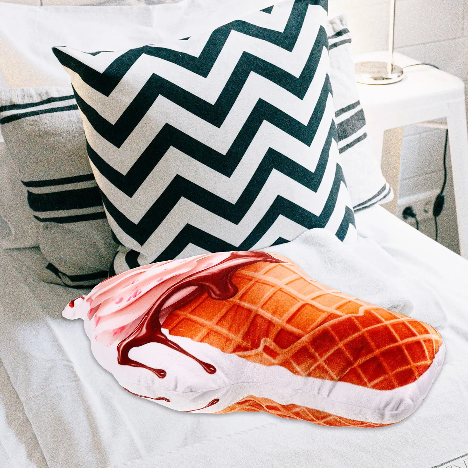 Очаровательная подушка в виде мороженого: стильный декор для дома, мягкая поддерживающая подушка для дивана, спальни, офиса, детской комнаты, с мультяшным дизайном мороженого
Очаровательная подушка в виде мороженого: стильный декор для дома, мягкая поддерживающая подушка для дивана, спальни, офиса, детской комнаты, с мультяшным дизайном мороженого