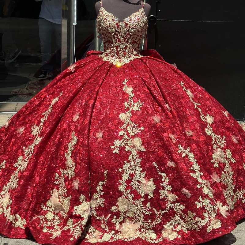 Red Shiny V-Neck Quinceanera Dresses Ball Gown Birthday Gowns Spaghetti Strap Gold Lace Appliques Corset Sweet 16 Dresses vestid
Red Shiny V-Neck Quinceanera Dresses Ball Gown Birthday Gowns Spaghetti Strap Gold Lace Appliques Corset Sweet 16 Dresses vestid
