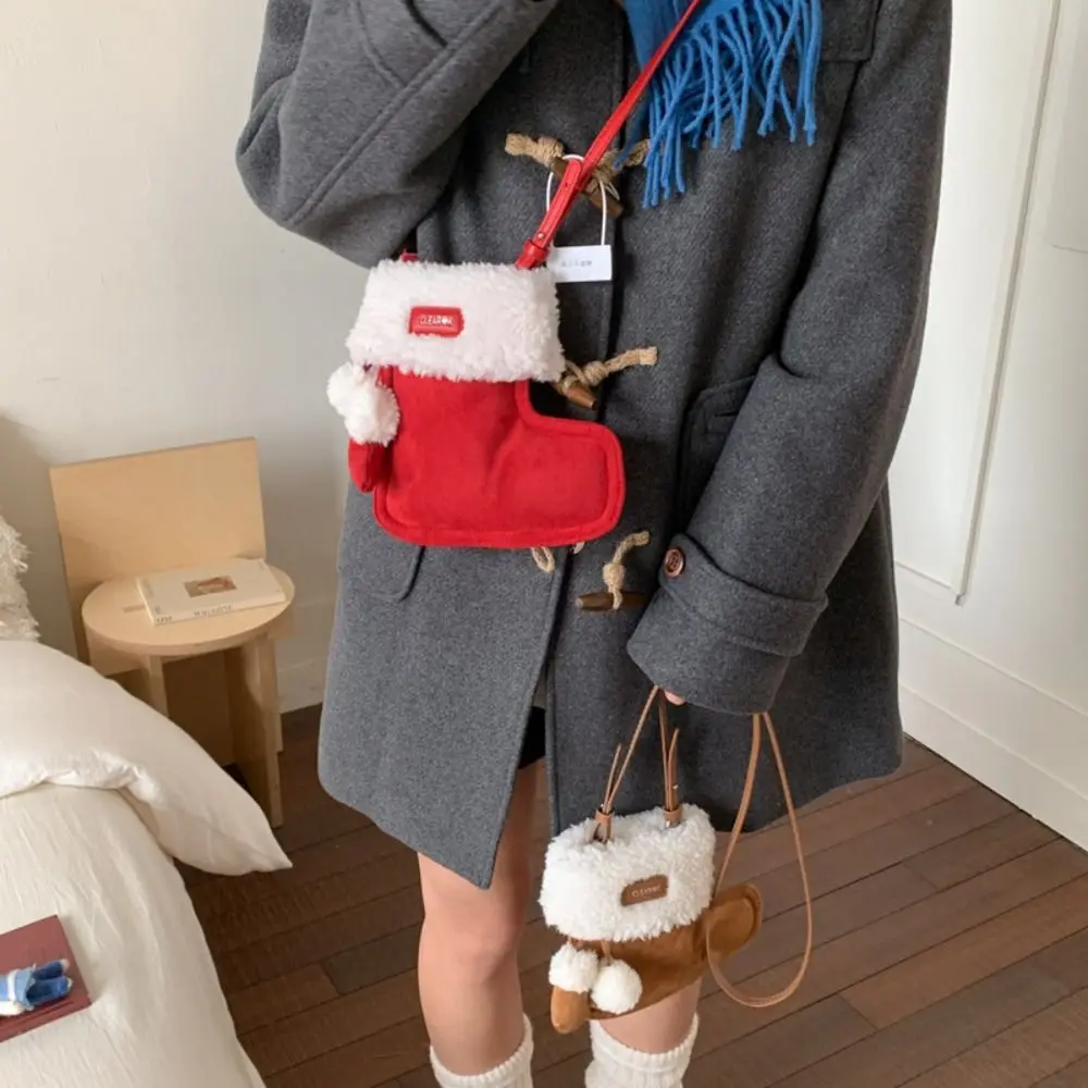 Portable Korean Style Suede Crossbody Bag Fluffy Cartoon Lamb Fur Boot Bag Casual Lightweight Boot Bag Autumn and Winter
Portable Korean Style Suede Crossbody Bag Fluffy Cartoon Lamb Fur Boot Bag Casual Lightweight Boot Bag Autumn and Winter