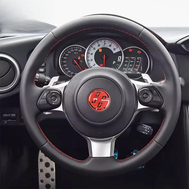 100% подходит для Subaru BRZ Toyota GR86 2017-2023, автозапчасти, прошитый вручную черный нескользящий чехол на руль из натуральной кожи
100% подходит для Subaru BRZ Toyota GR86 2017-2023, автозапчасти, прошитый вручную черный нескользящий чехол на руль из натуральной кожи