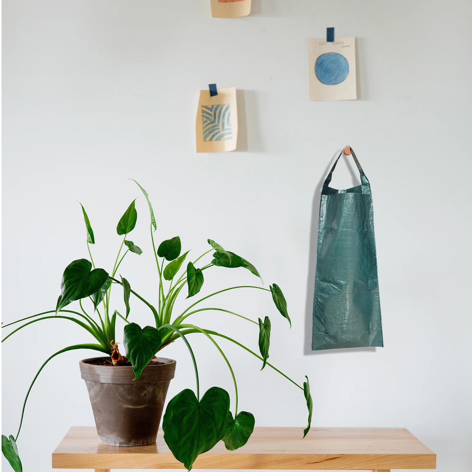 2 Pcs Wall Hanging Planting Bag Wall-mounted Strawberry Bags Indoor Hnaging Multi-pocket Plants Growing Creative Pots
2 Pcs Wall Hanging Planting Bag Wall-mounted Strawberry Bags Indoor Hnaging Multi-pocket Plants Growing Creative Pots