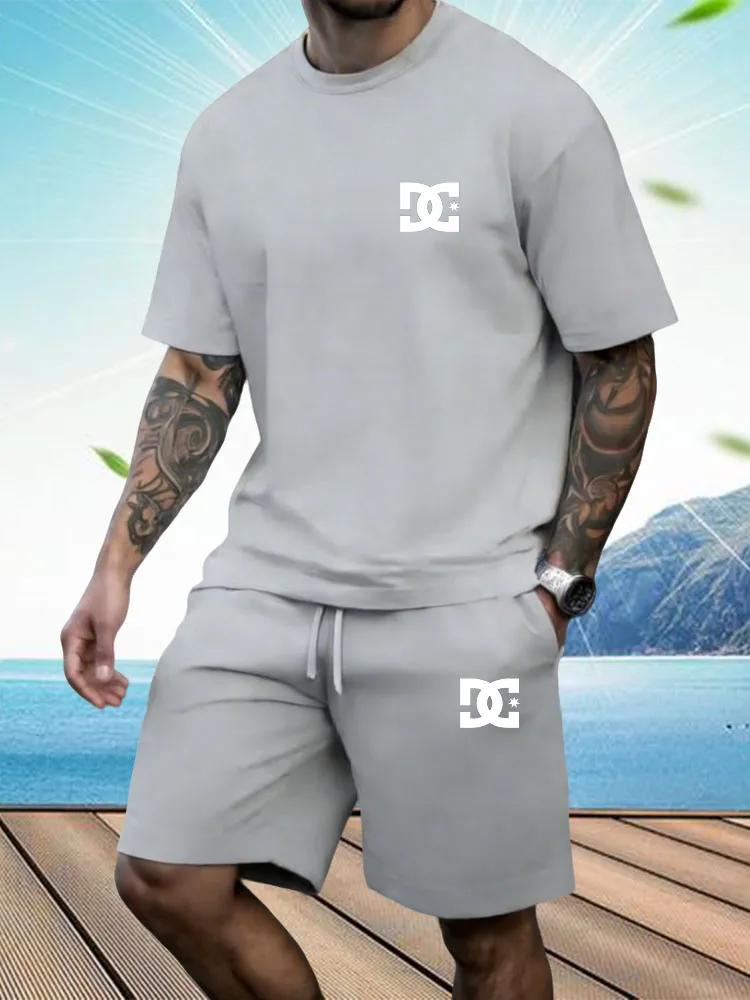 Men's summer breathable sportswear short sleeved shorts, lightweight and comfortable, sports style made in China
Men's summer breathable sportswear short sleeved shorts, lightweight and comfortable, sports style made in China