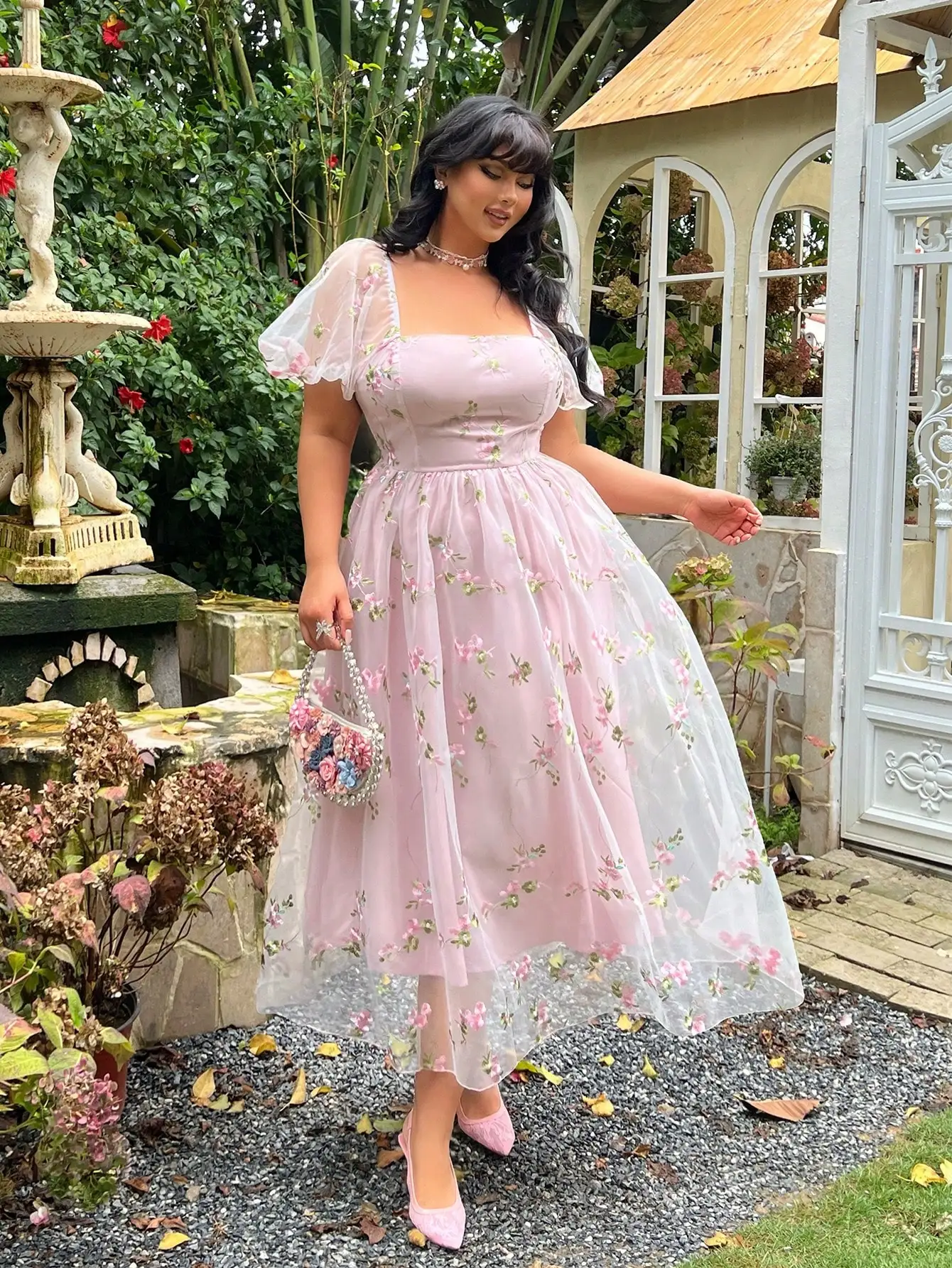 Plus Size Elegant Vintage Floral Embroidered Mesh Dress Spring Summer
Plus Size Elegant Vintage Floral Embroidered Mesh Dress Spring Summer