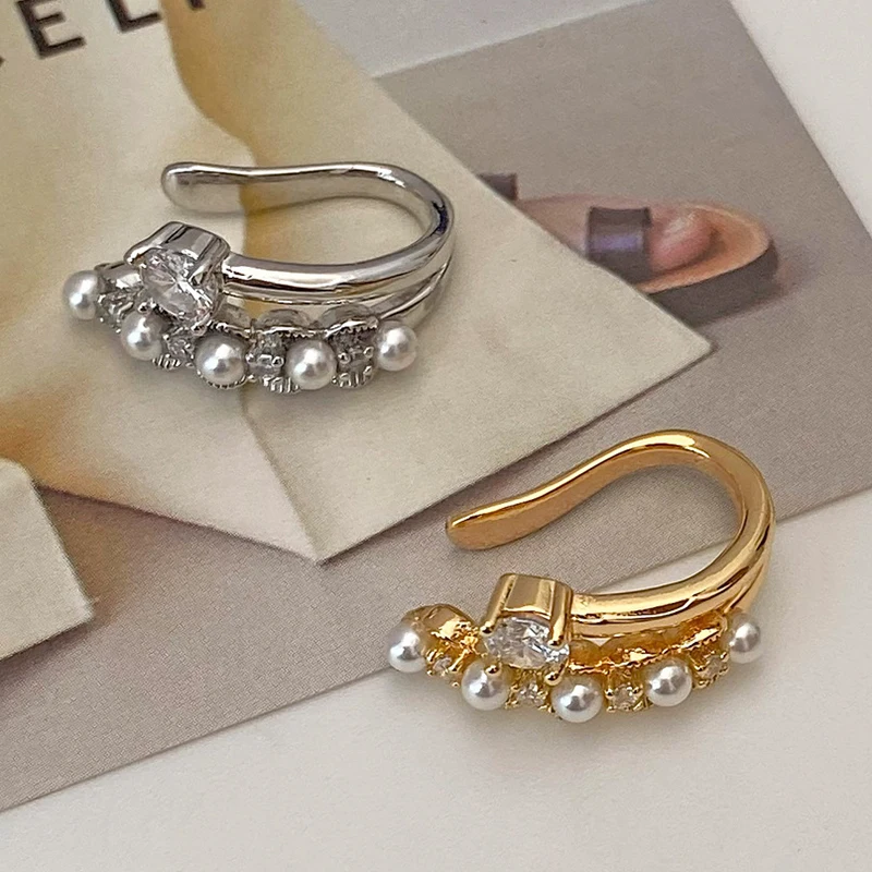 PONYKISS 925 Silver 18K Gold 1 Piece Zircon Pearl Geometric Clip Earring for Women Minimalist Trendy Fine Jewelry Accessories
PONYKISS 925 Silver 18K Gold 1 Piece Zircon Pearl Geometric Clip Earring for Women Minimalist Trendy Fine Jewelry Accessories