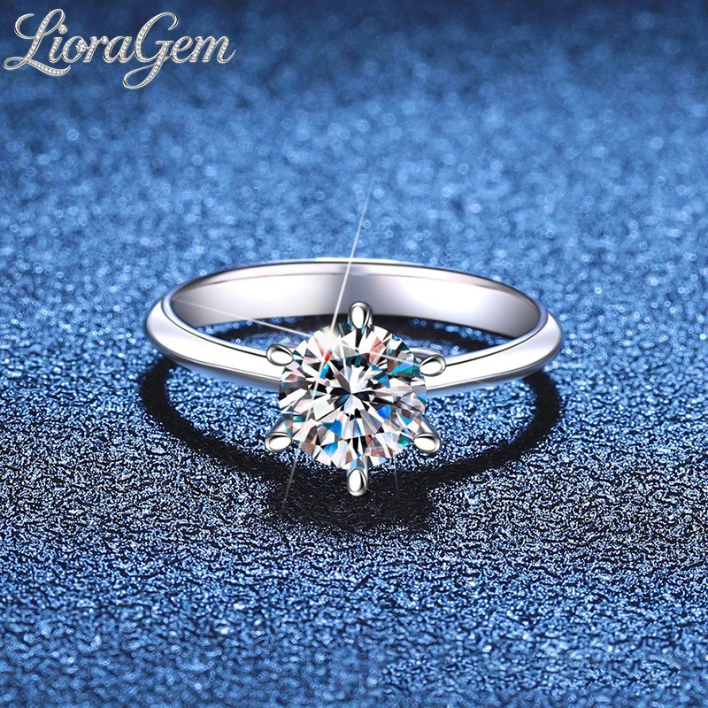 Кольцо LioraGem Lotus с шестью крапанами и муассанитом 1 карат, простое и элегантное, сверкающее, для помолвки и свадьбы, платина PT950
Кольцо LioraGem Lotus с шестью крапанами и муассанитом 1 карат, простое и элегантное, сверкающее, для помолвки и свадьбы, платина PT950