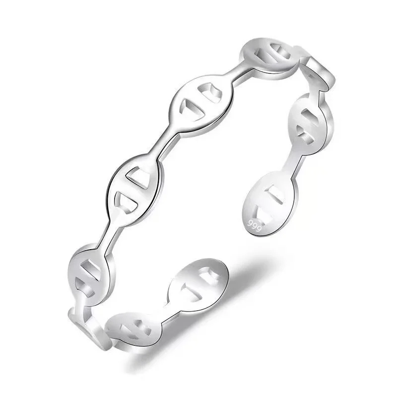European and American hot selling women's fashion 999 pure silver hollow opening adjustable bracelet luxury jewelry gift
European and American hot selling women's fashion 999 pure silver hollow opening adjustable bracelet luxury jewelry gift