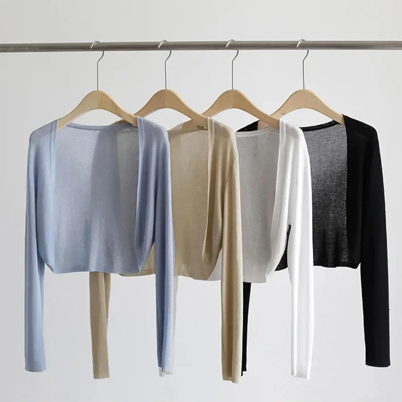 Women'S Thin Ice Silk Coat Shawl Cardigans Smoothy Breathable Skin-Friendly Long Sleeve Open Stitch Short Outwears Cool Coats
Women'S Thin Ice Silk Coat Shawl Cardigans Smoothy Breathable Skin-Friendly Long Sleeve Open Stitch Short Outwears Cool Coats