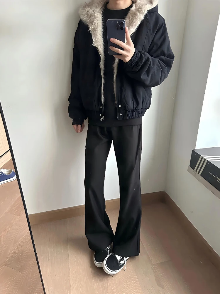 Мужская зимняя утепленная куртка с капюшоном на меху, американского стиля, из плотного хлопка, молодежная повседневная.
Мужская зимняя утепленная куртка с капюшоном на меху, американского стиля, из плотного хлопка, молодежная повседневная.