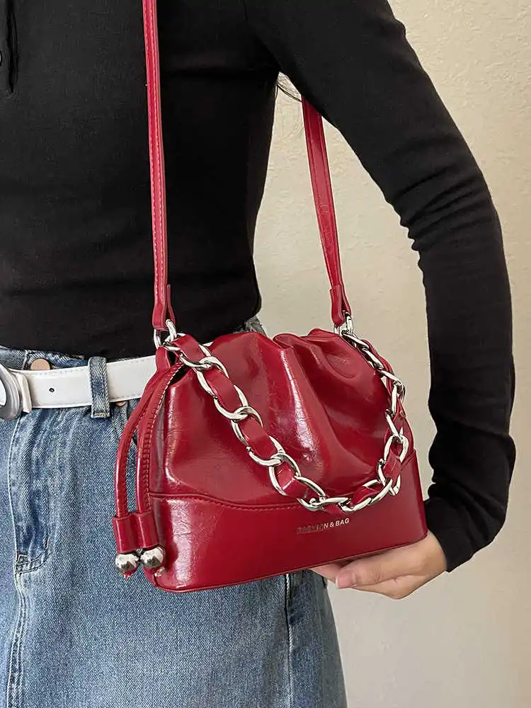 Red Handbags For Women 2024 New Textured Pu Leather Letter Crossbody Bag Trendy Versatile Simple Ladies Single Shoulder Bags
Red Handbags For Women 2024 New Textured Pu Leather Letter Crossbody Bag Trendy Versatile Simple Ladies Single Shoulder Bags