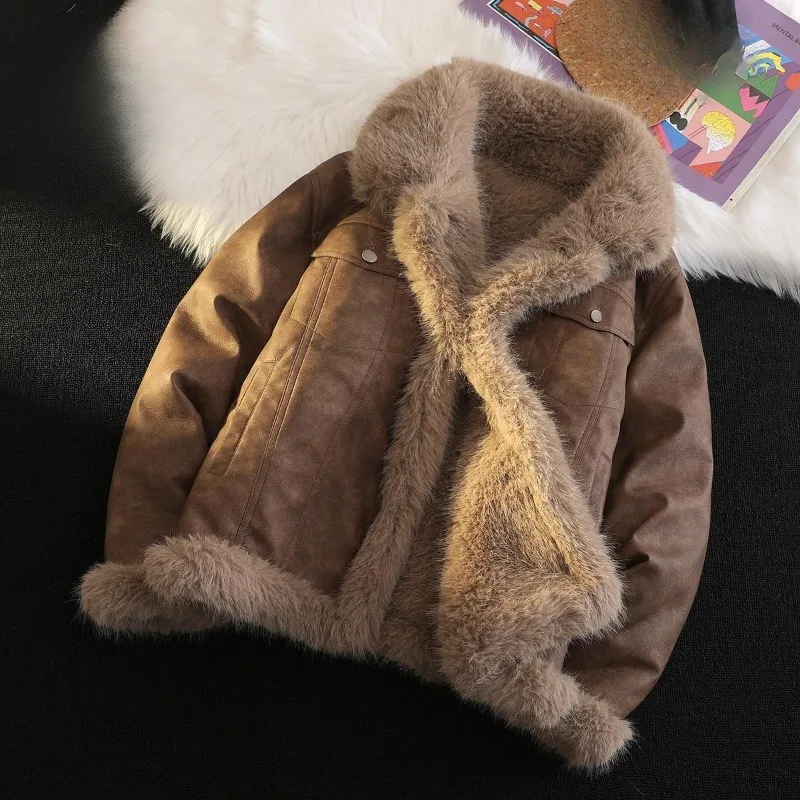 Fashionable and Warm Coat Simple Trendy Overcoat New Men's Winter Coat Thickened Sides Double-sided Warm Faux Fur Leather Jacket
Fashionable and Warm Coat Simple Trendy Overcoat New Men's Winter Coat Thickened Sides Double-sided Warm Faux Fur Leather Jacket