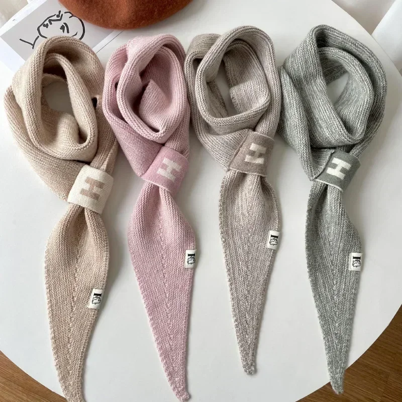 Korean Fashion Solid Color Small Scarf for Woman Girls Comfortable Knitted Neckerchief Winter Outdoor Neck Windproof Scarf
Korean Fashion Solid Color Small Scarf for Woman Girls Comfortable Knitted Neckerchief Winter Outdoor Neck Windproof Scarf