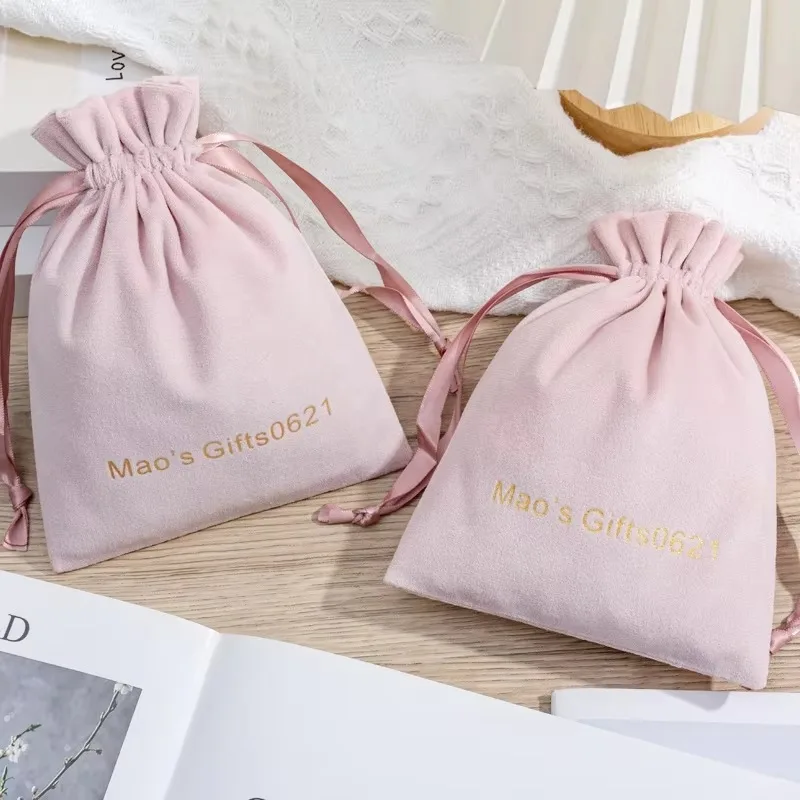 Custom Logo Luxury Velvet Jewelry Storage Pouch Soft Fabric Drawstring Bag Earrings Rings Packaging Bag
Custom Logo Luxury Velvet Jewelry Storage Pouch Soft Fabric Drawstring Bag Earrings Rings Packaging Bag