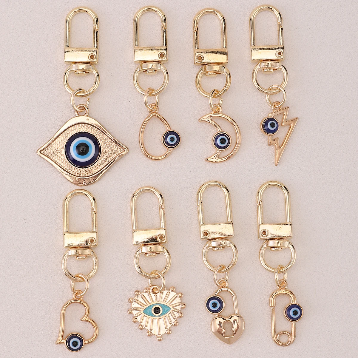 8pcs Cartoons Metal Evil Eye Keychain decoration Purse Bag Backpack Accessory Charm Birthday Party Favors Gift For Boys Girls
8pcs Cartoons Metal Evil Eye Keychain decoration Purse Bag Backpack Accessory Charm Birthday Party Favors Gift For Boys Girls