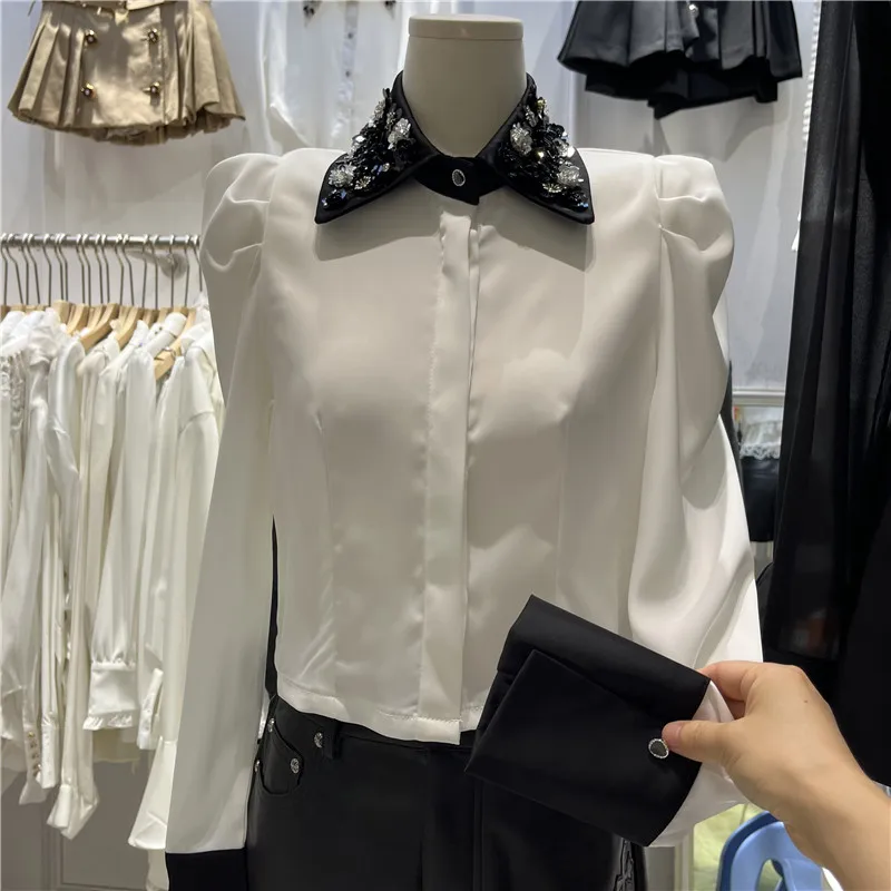 Ladies Satin Shirt with Heavy Embroidery Loose Fit Floral Collar Short Style Fashionable Versatile Korean Style Commute Style
Ladies Satin Shirt with Heavy Embroidery Loose Fit Floral Collar Short Style Fashionable Versatile Korean Style Commute Style