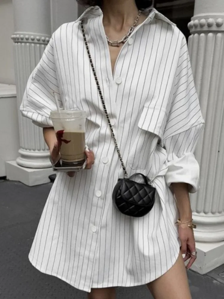 Missuoo Women's Striped Button Front Shirt Top Relaxed Fit Lapel Collar Extra-long Mini Shirt Dress Streetwear Casual Blouse
Missuoo Women's Striped Button Front Shirt Top Relaxed Fit Lapel Collar Extra-long Mini Shirt Dress Streetwear Casual Blouse