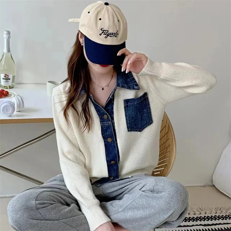 2025 New Polo Neck Denim Stitching Women's Sweater Autumn Winter Fashion Splicing Female Sweater Retro style Lady Short Jacket
2025 New Polo Neck Denim Stitching Women's Sweater Autumn Winter Fashion Splicing Female Sweater Retro style Lady Short Jacket