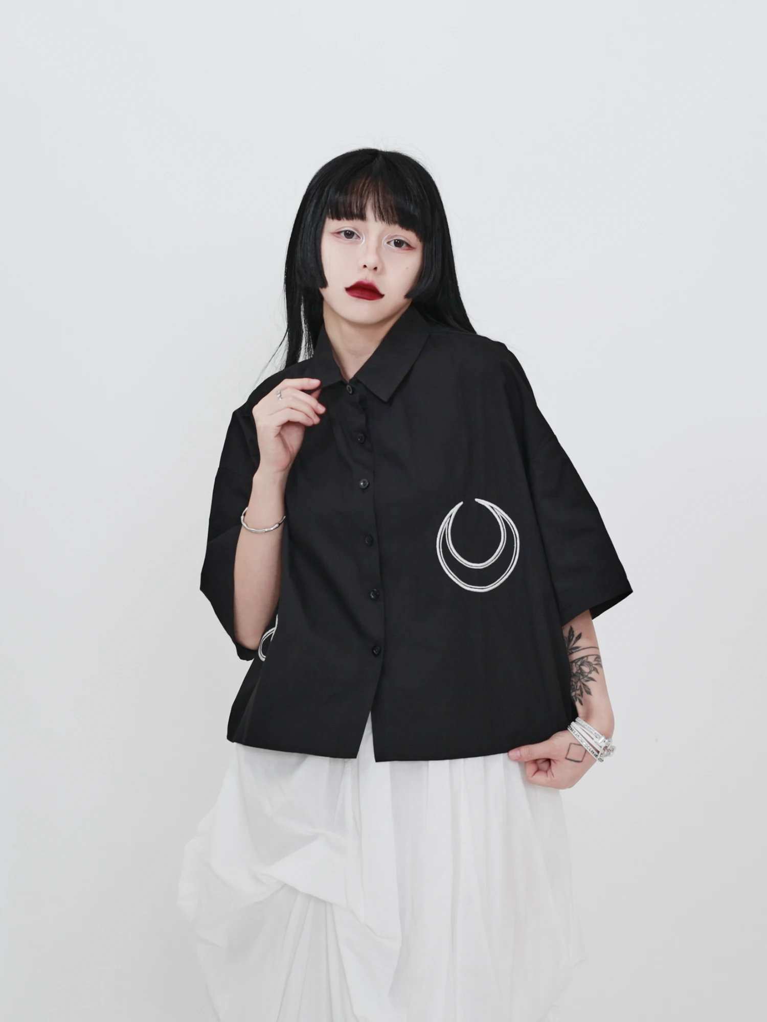 New 2025 Women's Short Sleeve Embroidered Geometric Pattern Shirt Fun Versatile Casual Commute Style Loose Fit Summer Shirt
New 2025 Women's Short Sleeve Embroidered Geometric Pattern Shirt Fun Versatile Casual Commute Style Loose Fit Summer Shirt