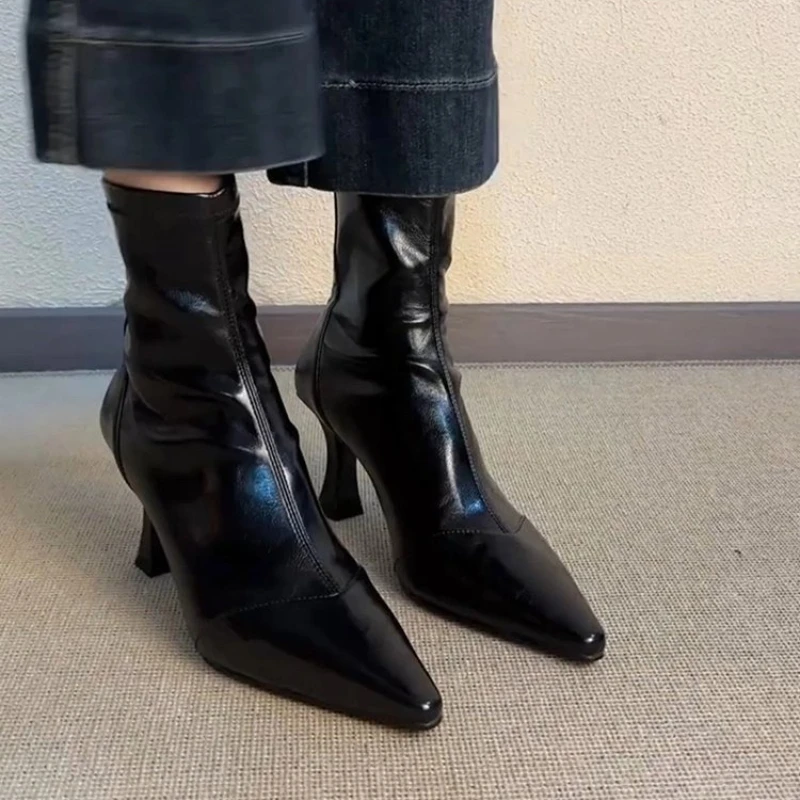 French Pointed Toe High Heel Short Boots Women's Autumn Winter Versatile Elegance Thin Heel Elastic Slim Boot Naked Boot Women
French Pointed Toe High Heel Short Boots Women's Autumn Winter Versatile Elegance Thin Heel Elastic Slim Boot Naked Boot Women
