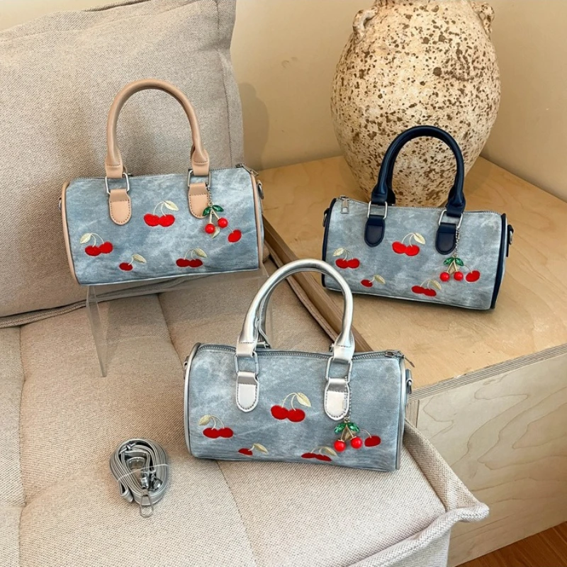 New Women's Handbag Fashion High Quality Embroidered Women's Crossbody Bag Cute and Versatile Women's Mobile Phone Storage Bag
New Women's Handbag Fashion High Quality Embroidered Women's Crossbody Bag Cute and Versatile Women's Mobile Phone Storage Bag