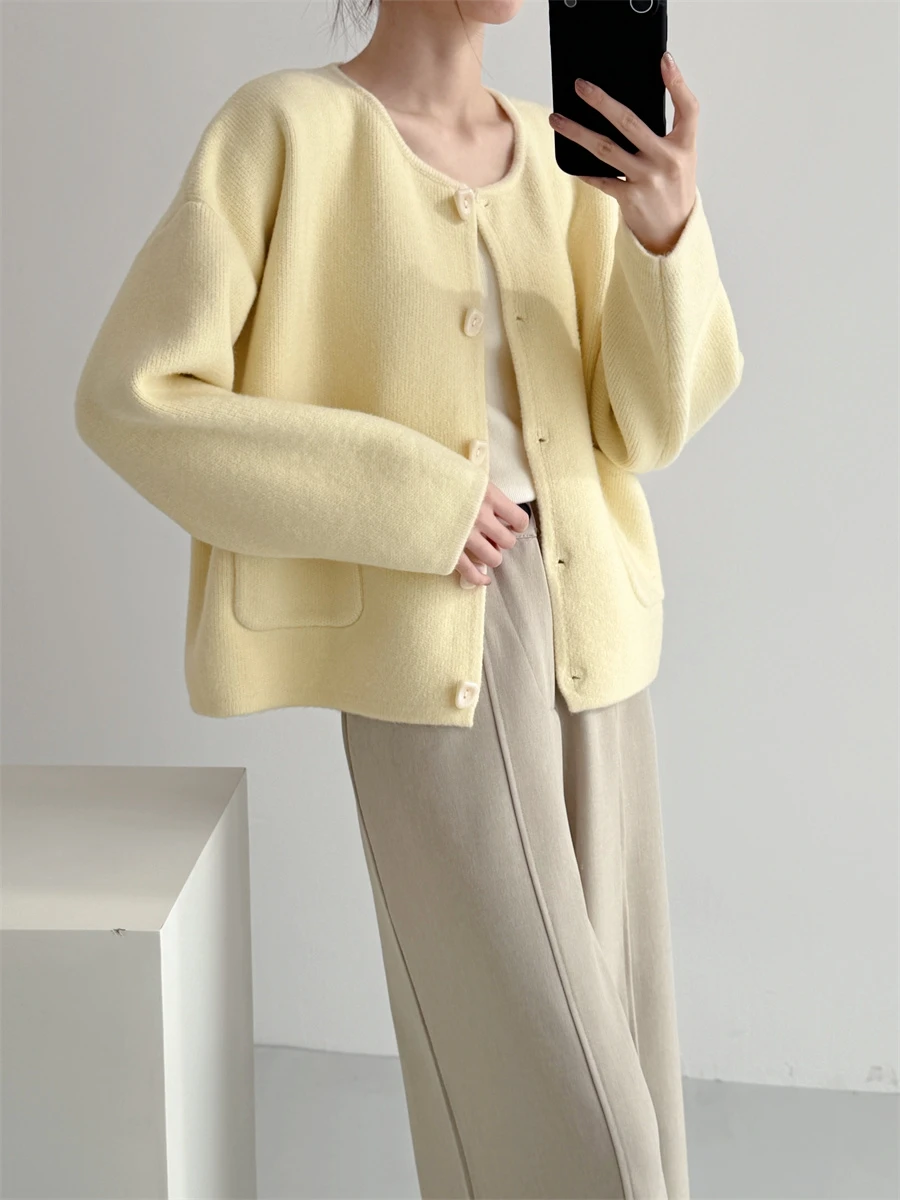 Ele round Ne Knitted Open Cardigan with kets in Cr Yellow Single Button Sweater Outerwear by Yue Zhi Ya
Ele round Ne Knitted Open Cardigan with kets in Cr Yellow Single Button Sweater Outerwear by Yue Zhi Ya