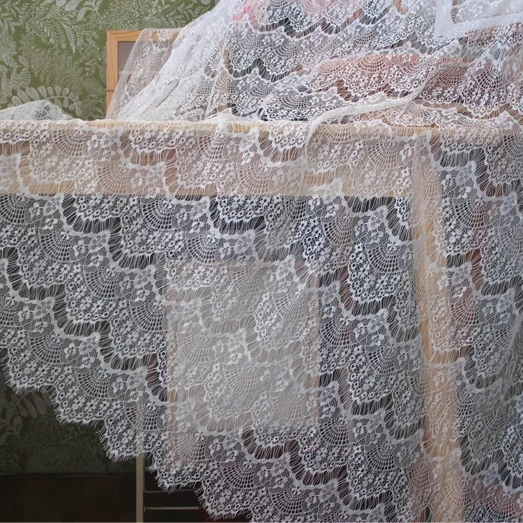 Width 150CM Exquisite spring-free eyelash lace fabric handmade DIY dress home accessories
Width 150CM Exquisite spring-free eyelash lace fabric handmade DIY dress home accessories