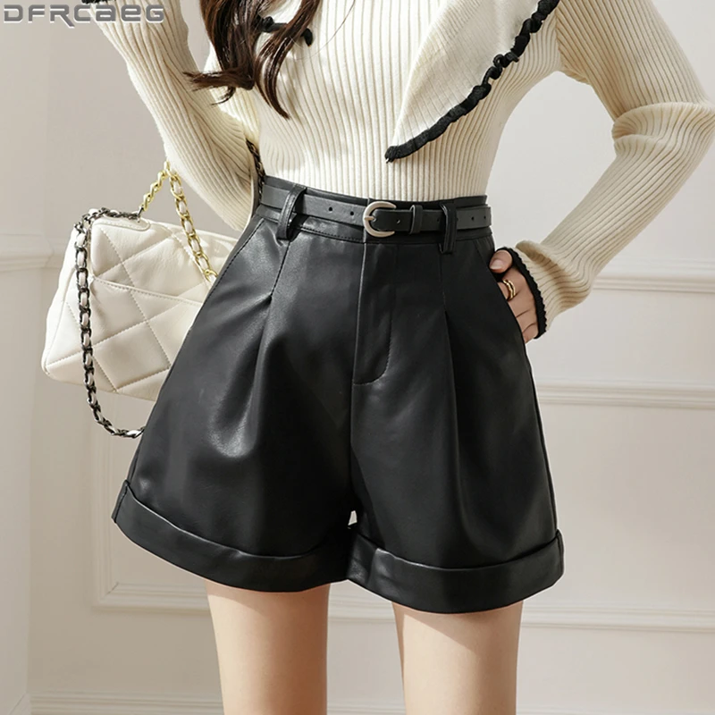 Fashion Streetwear PU Leather Shorts Women 2023 High Waist With Belt Winter Short Pants Femme Loose Wide Leg Boots Cargo Shorts
Fashion Streetwear PU Leather Shorts Women 2023 High Waist With Belt Winter Short Pants Femme Loose Wide Leg Boots Cargo Shorts