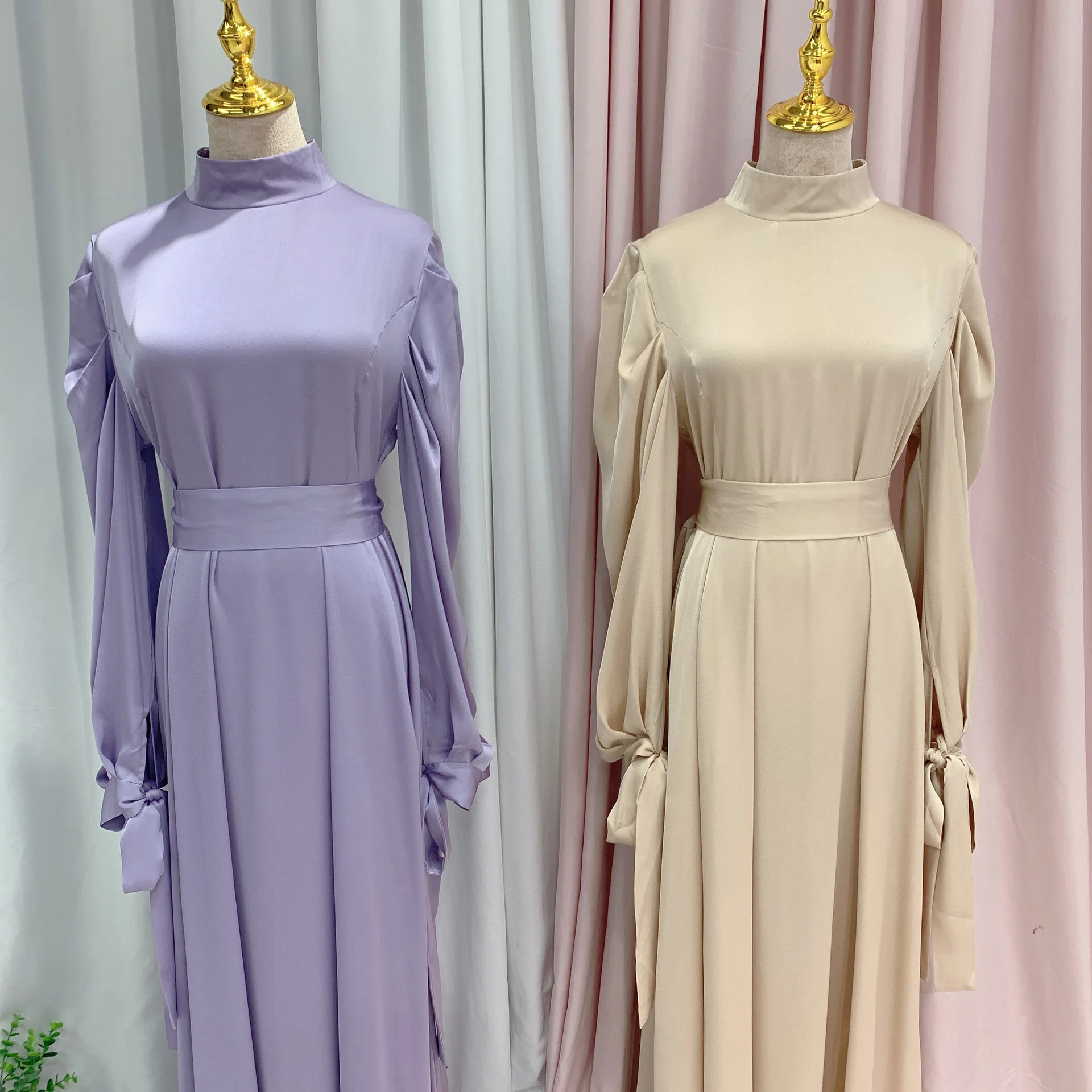 Muslim Women High Quality Satin Dress Slim Fit Islamic Modest Abaya Robe Dubai Turkey Lady Evening Long Sleeve Gown Vestidos
Muslim Women High Quality Satin Dress Slim Fit Islamic Modest Abaya Robe Dubai Turkey Lady Evening Long Sleeve Gown Vestidos