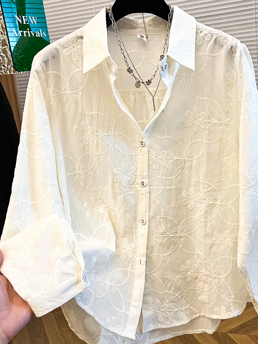 Sweet Embroidered Long Sve irt Women's Loose Fit Turn-down Collar Single Button Versatile Casual Top Breathable Autumn Wear
Sweet Embroidered Long Sve irt Women's Loose Fit Turn-down Collar Single Button Versatile Casual Top Breathable Autumn Wear