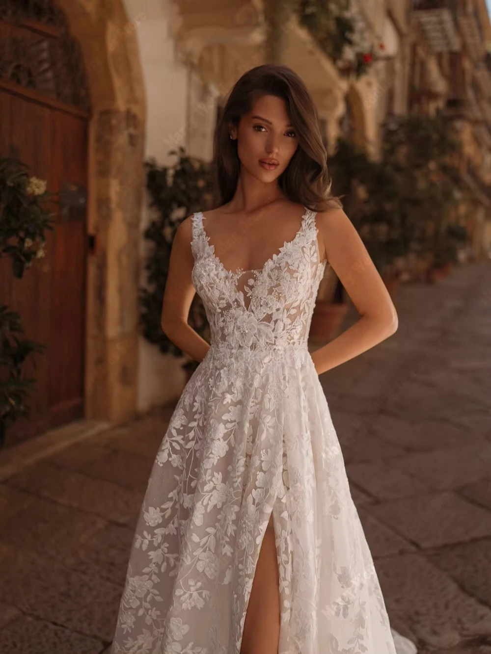 Fascinating A Line Tulle Women Wedding Dresses Charming V-Neck Lace Appliques Sleeveless Bridal Gown Vestido De Novia Customized
Fascinating A Line Tulle Women Wedding Dresses Charming V-Neck Lace Appliques Sleeveless Bridal Gown Vestido De Novia Customized