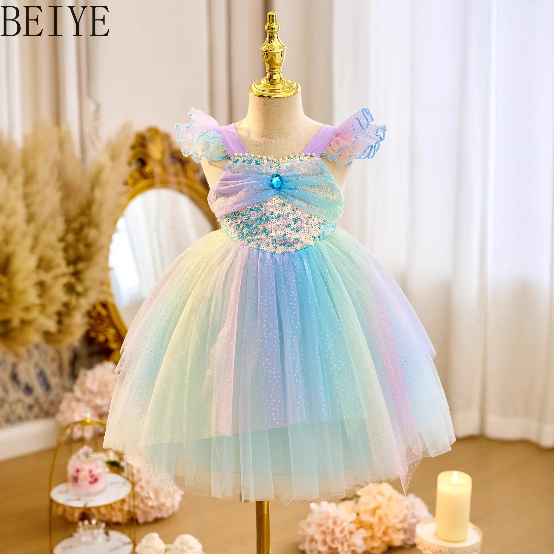 Girls' Rainbow Sequin Kawaii Princess Dress Summer Kids Sleeveless Ball Gown for Children's Birthday Girls Party Dresses
Girls' Rainbow Sequin Kawaii Princess Dress Summer Kids Sleeveless Ball Gown for Children's Birthday Girls Party Dresses
