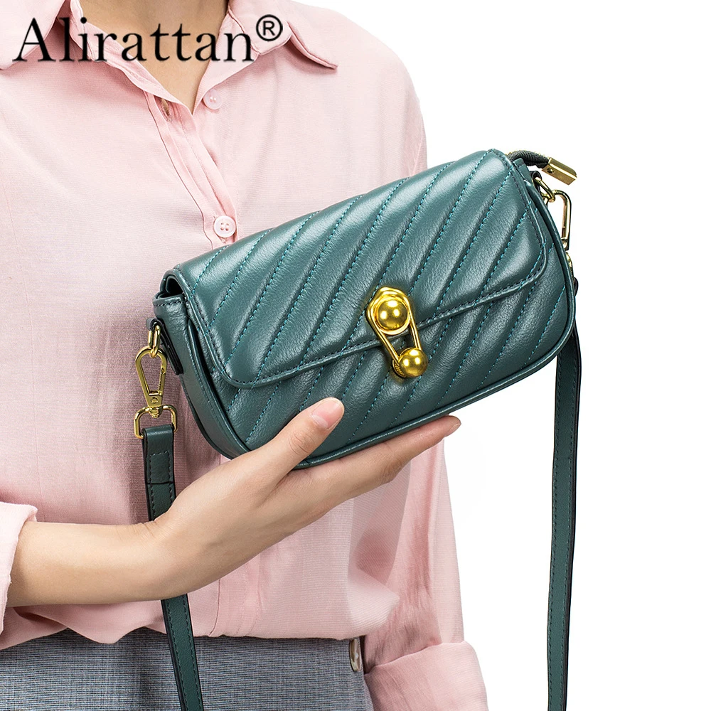 Alirattan 2024 New Bag Women's Bag Small Design Small Square Shoulder Bag Light Luxury Leather Versatile Crossbody Bag Mini Bag
Alirattan 2024 New Bag Women's Bag Small Design Small Square Shoulder Bag Light Luxury Leather Versatile Crossbody Bag Mini Bag