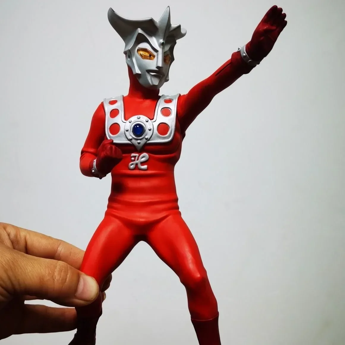 24cm Ultra Warrior Leo Action Figures Combat Pattern 100% PVC Assemble Doll Collection Model Children's Holiday Gift
24cm Ultra Warrior Leo Action Figures Combat Pattern 100% PVC Assemble Doll Collection Model Children's Holiday Gift