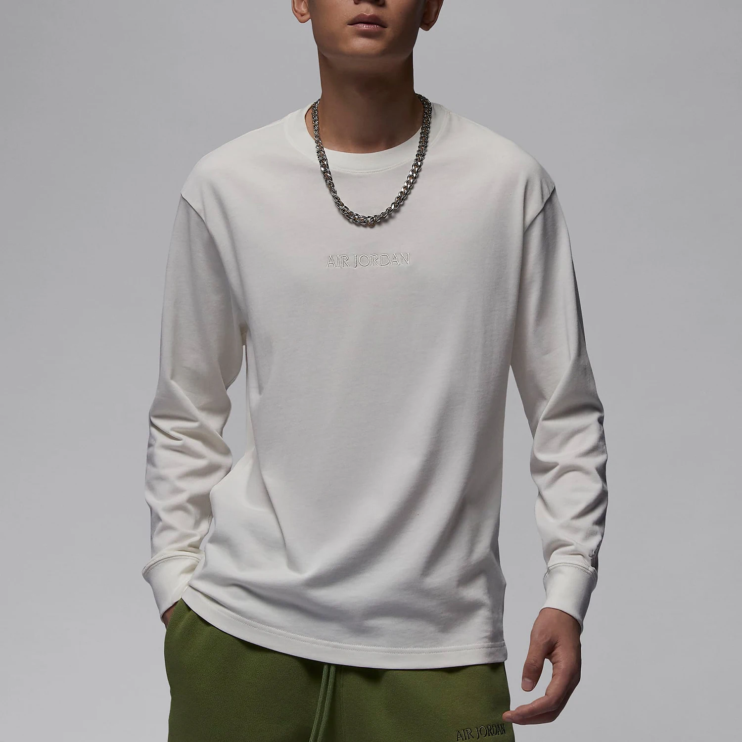 Nike genuine Air Jordan men's round neck loose sports long sleeved T-shirt FJ0703-133
Nike genuine Air Jordan men's round neck loose sports long sleeved T-shirt FJ0703-133