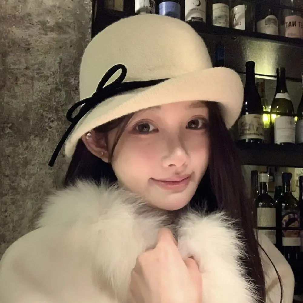 Elegant Bowknot Hepburn Style Topper Hat Elegant French Style Women Formal hat Pure Color British Style Bow Basin Hat Ladies
Elegant Bowknot Hepburn Style Topper Hat Elegant French Style Women Formal hat Pure Color British Style Bow Basin Hat Ladies