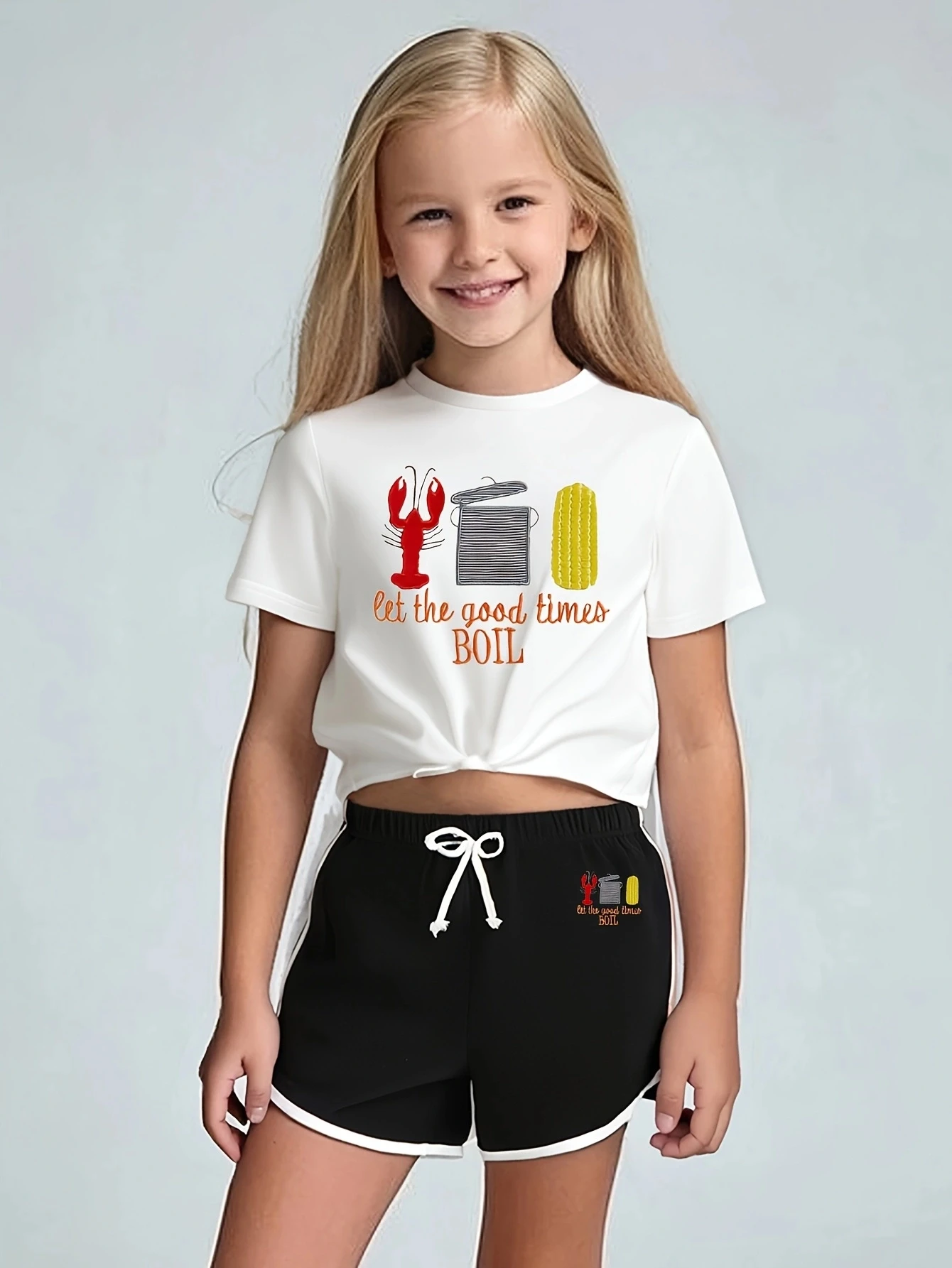Summer girls' two-piece lace up T-shirt+shorts set, casual and comfortable, versatile, simple and cute, cartoon pattern print
Summer girls' two-piece lace up T-shirt+shorts set, casual and comfortable, versatile, simple and cute, cartoon pattern print