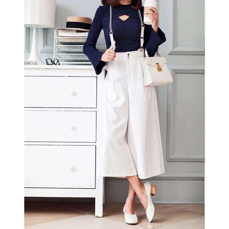 Elwing Original Retro Striped Wide Leg Pants Women's Seven-Foot Casual Pants High Waist Ladies' Faion Spring 2025
Elwing Original Retro Striped Wide Leg Pants Women's Seven-Foot Casual Pants High Waist Ladies' Faion Spring 2025