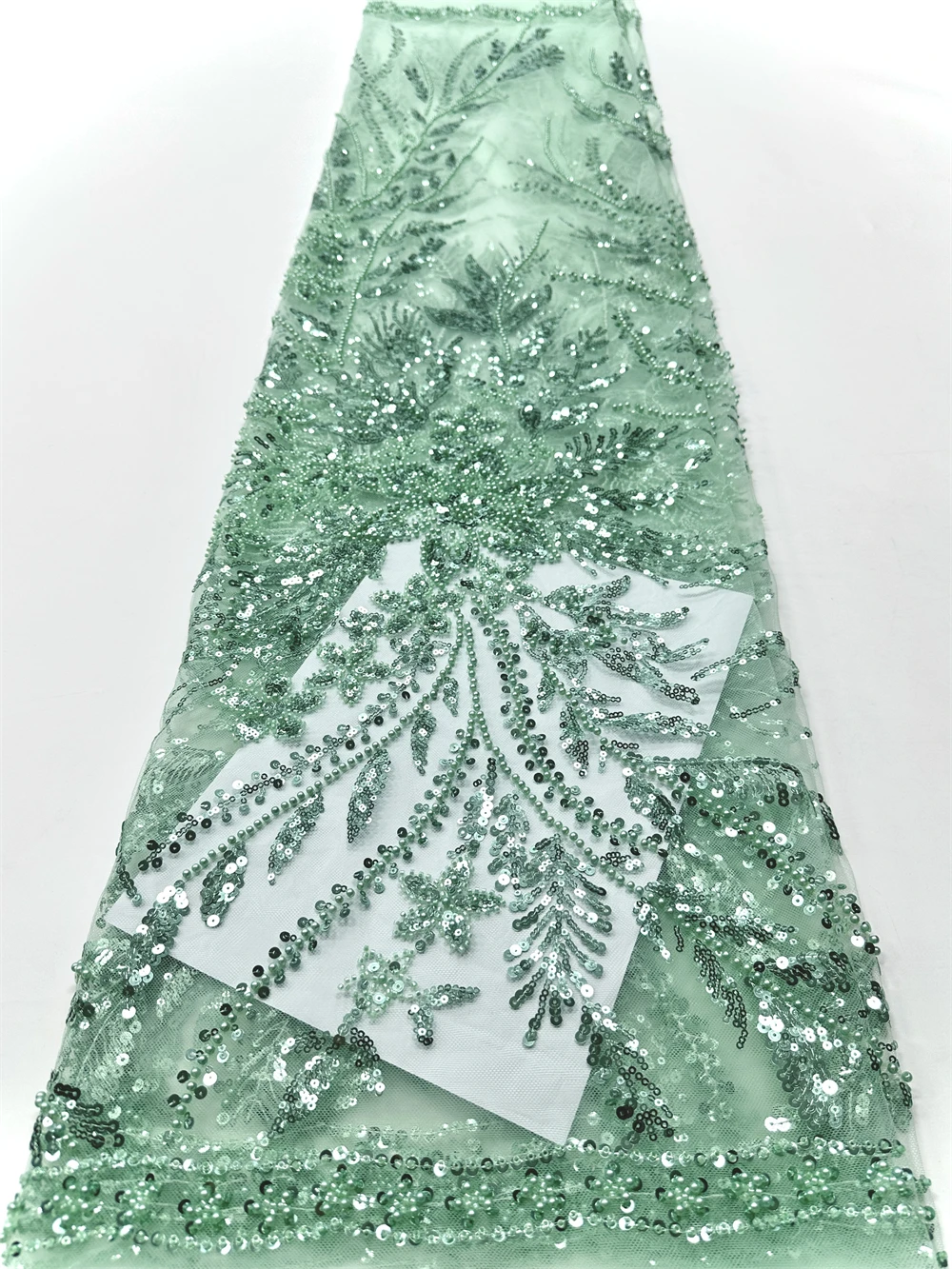 Luxurious Nigerian African Beaded Lace Fabric High Quality Sequins Embroidery African French Lace Fabric For Sewing Dress
Luxurious Nigerian African Beaded Lace Fabric High Quality Sequins Embroidery African French Lace Fabric For Sewing Dress