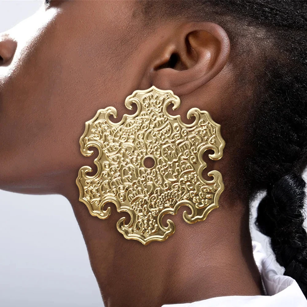 Indian Big Size Earrings Women Luxury Design Big Round Hollow Out Earing Two Tone Fashion Irregular Shape Jewelry Wedding Party
Indian Big Size Earrings Women Luxury Design Big Round Hollow Out Earing Two Tone Fashion Irregular Shape Jewelry Wedding Party