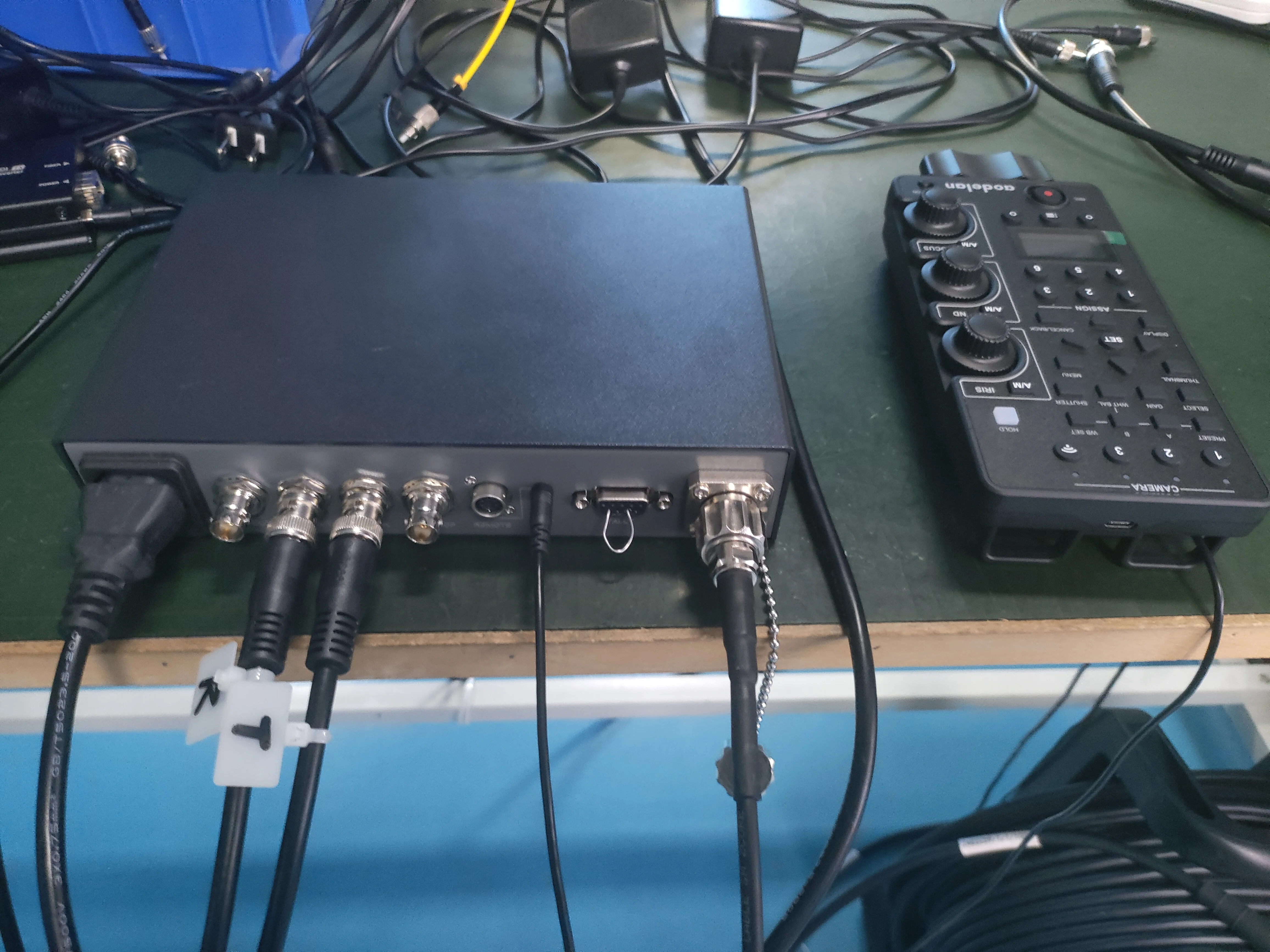2.5mm Remote Function Suitable to so Ny Fx6 Camera with Pgm Tally 12g Sdi Video in Odc Fiber 10km EFP Fiber Optic Converter
2.5mm Remote Function Suitable to so Ny Fx6 Camera with Pgm Tally 12g Sdi Video in Odc Fiber 10km EFP Fiber Optic Converter