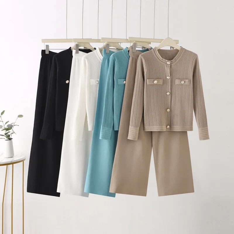 Women New Casual Fall Wide Solid Knit Set O-neck Single Breasted Long Sleeve Top and High Waist Wide Leg Pants Loose Office Suit
Women New Casual Fall Wide Solid Knit Set O-neck Single Breasted Long Sleeve Top and High Waist Wide Leg Pants Loose Office Suit