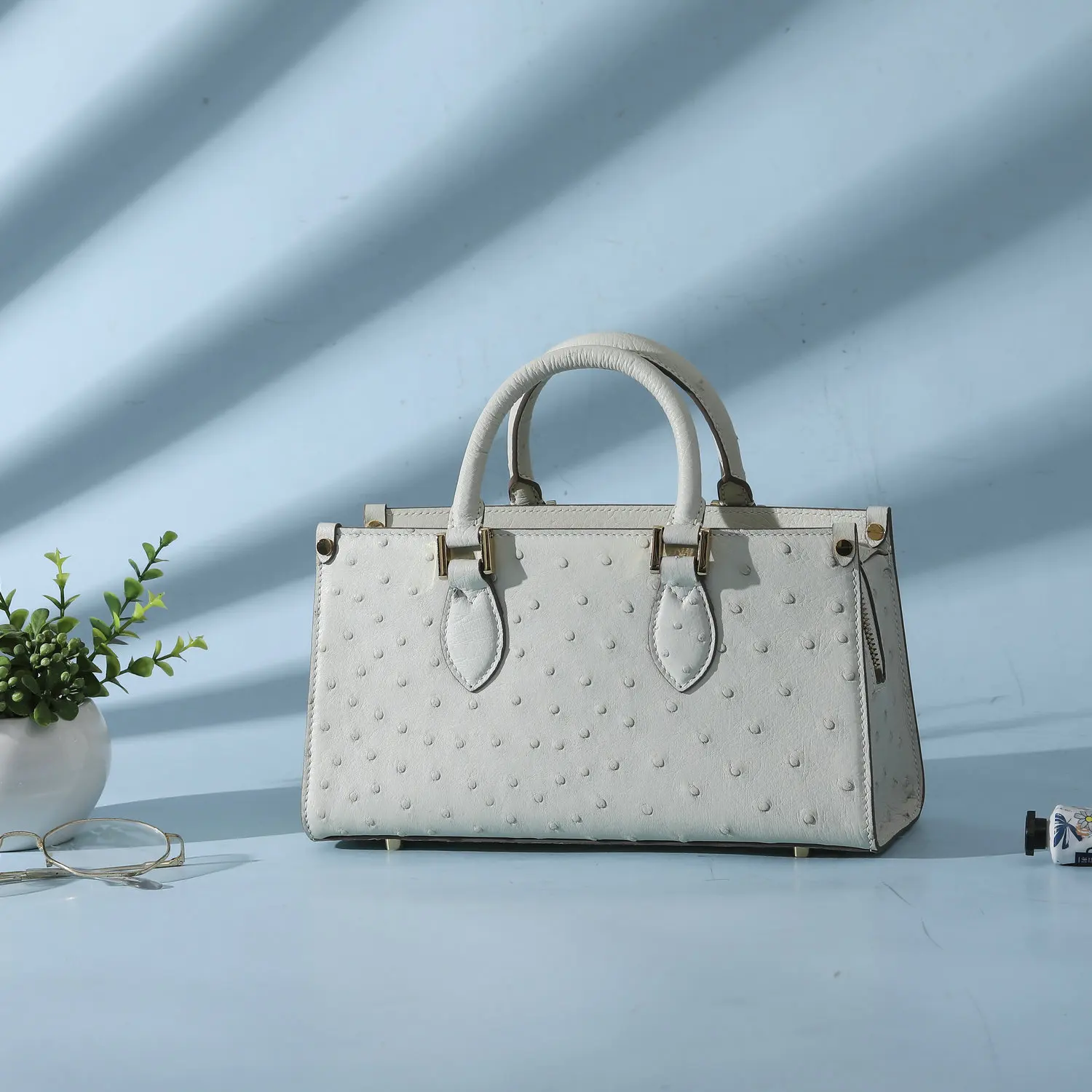 2025 New Ostrich Leather Women's Top-handle Bags Fashion Genuine Leather Lady Tote Bag Luxury Shoulder Crossbody Bag 45
2025 New Ostrich Leather Women's Top-handle Bags Fashion Genuine Leather Lady Tote Bag Luxury Shoulder Crossbody Bag 45