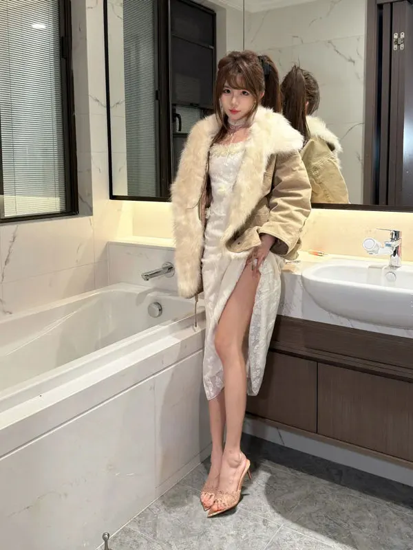 Ретро-парка с подкладкой для женщин, модная зимняя верхняя одежда, с пуговицами, длинный рукав, круглый вырез...
Ретро-парка с подкладкой для женщин, модная зимняя верхняя одежда, с пуговицами, длинный рукав, круглый вырез...