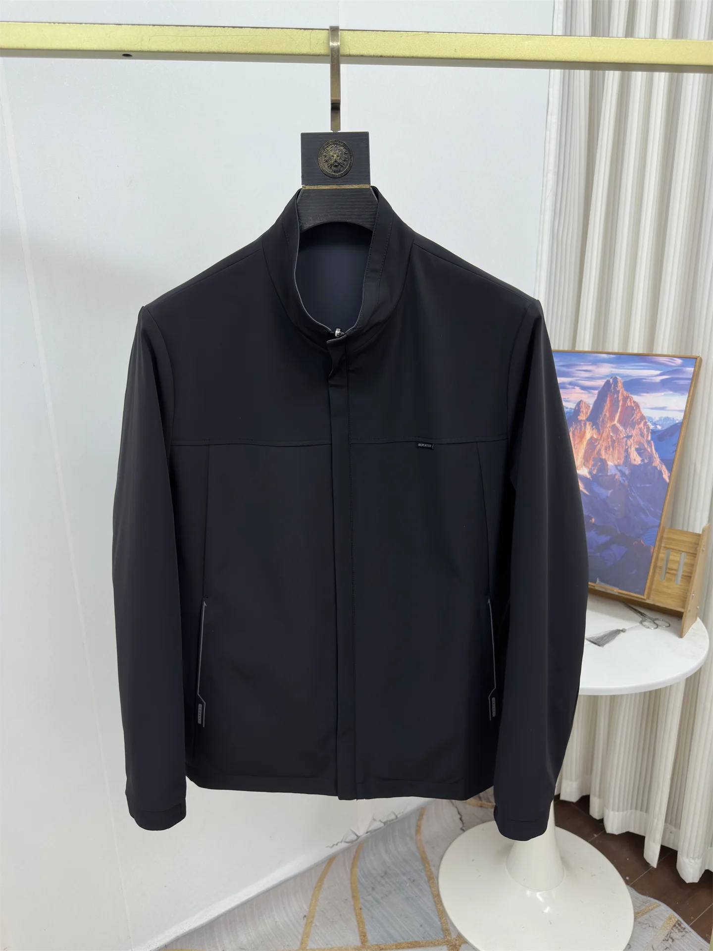 Double-Sided Wear Stand Collar Jaet for Men Busin Casual Simple Sle Zipper Cardigan Outerwear Spring Season Nylon Mate...
Double-Sided Wear Stand Collar Jaet for Men Busin Casual Simple Sle Zipper Cardigan Outerwear Spring Season Nylon Mate...