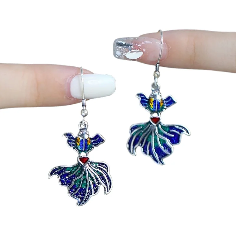 925 Silver Epoxy Goldfish New Chinese Style Earrings Women's Retro Ethnic Style Old Long Earrings
925 Silver Epoxy Goldfish New Chinese Style Earrings Women's Retro Ethnic Style Old Long Earrings