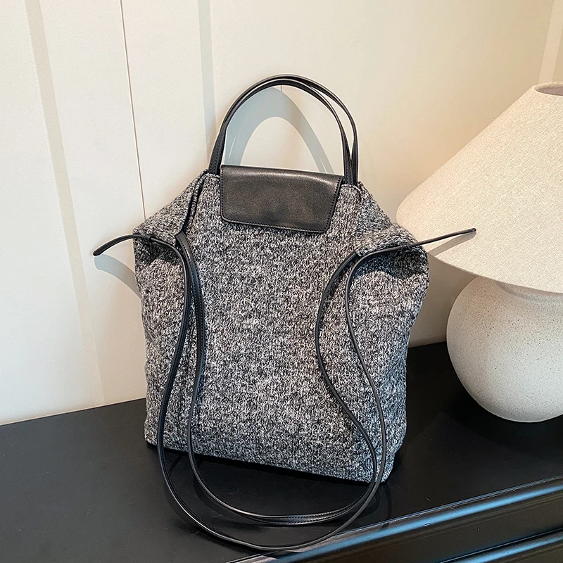 2025 Winter New Fashion Gray Sense of Luxury Square Shoulder & Crossbody Bags Large Capacity Simple Versatile Women's Handbags
2025 Winter New Fashion Gray Sense of Luxury Square Shoulder & Crossbody Bags Large Capacity Simple Versatile Women's Handbags